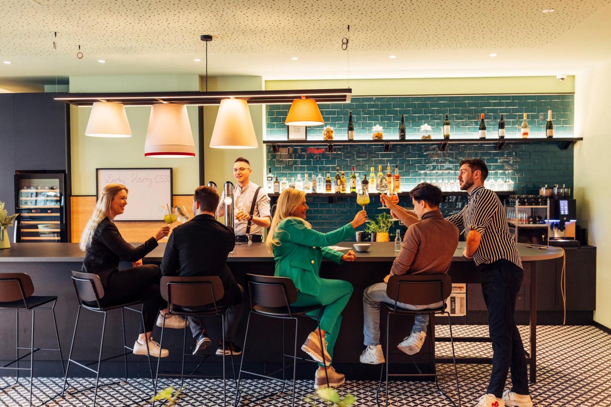 Harry'S Home Villach Hotel & Apartments エクステリア 写真